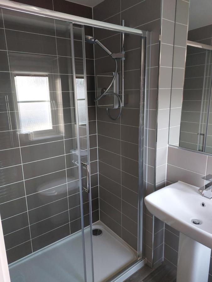 Beautiful 4-Bedroom House With Private Garden & Parking Edinburgh Ngoại thất bức ảnh